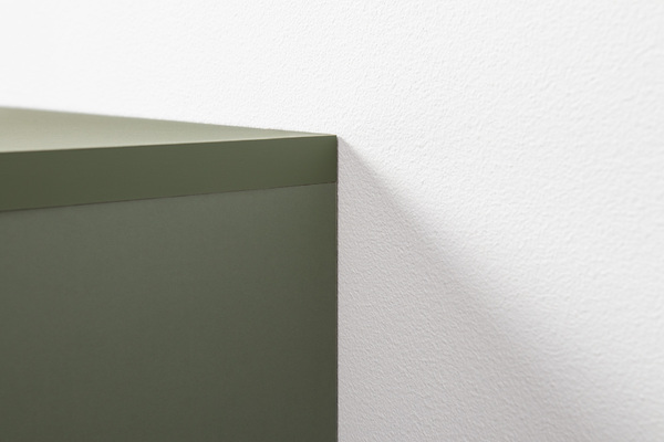 Комод Марион 16.256 дымчатый зеленый K521, олива шагрень AG 1050 ПВХ, белый PE шагрень